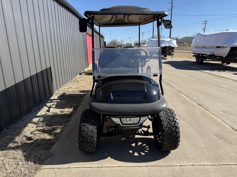 Pre-Owned 2015 Club Car® Precedent i2 - Image 3