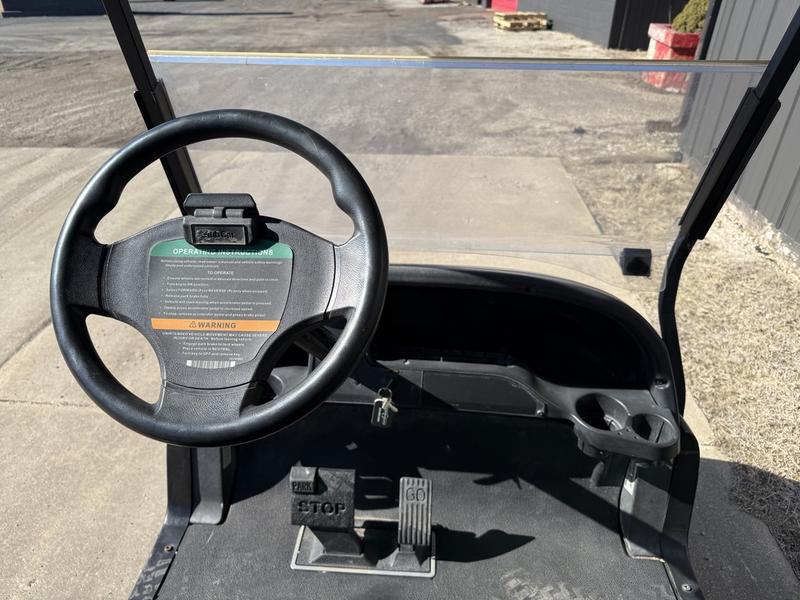 Pre-Owned 2015 Club Car® Precedent i2 - Image 8