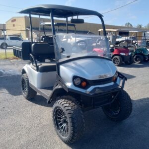 New 2024 E-Z-GO Express S4 Gas