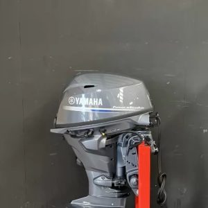 Yamaha 20 HP Powertilt Boat Engine