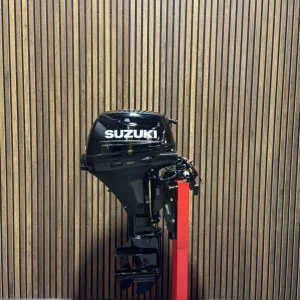 Suzuki 20 HP EFI Powertilt Boat Motor