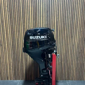 Suzuki 30 HP EFI Outboard Motor