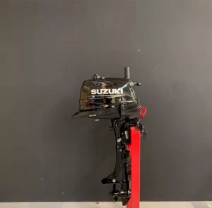 Suzuki 4 HP Outboard Motor