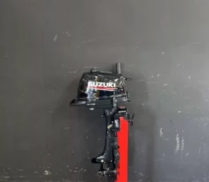Suzuki DF5A Outboard Motor