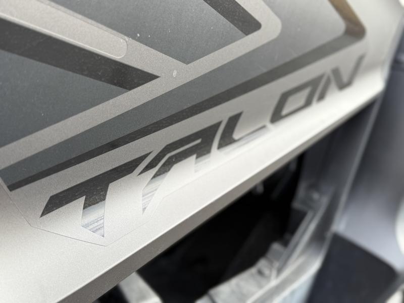 Pre-Owned 2021 Honda® Talon 1000R FOX Live Valve - Image 16