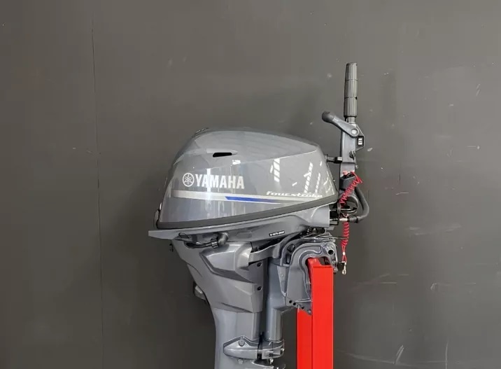 Yamaha 25 HP EFI Outboard Motor